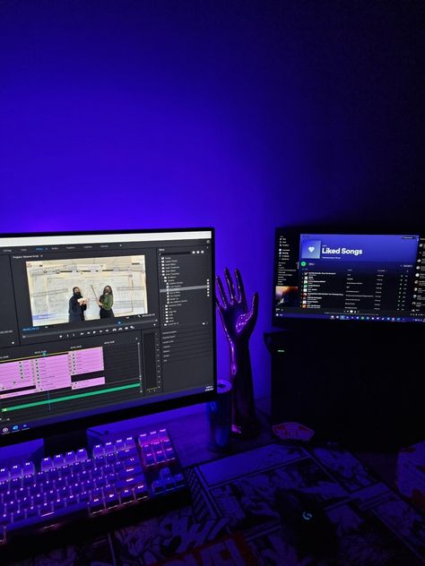 Premiere Pro Aesthetic, Video Editing Premiere Pro, Video Editing Setup, Purple Setup, Content Aesthetic, Life Pics, Montage Video, Future Vision, Study Smarter