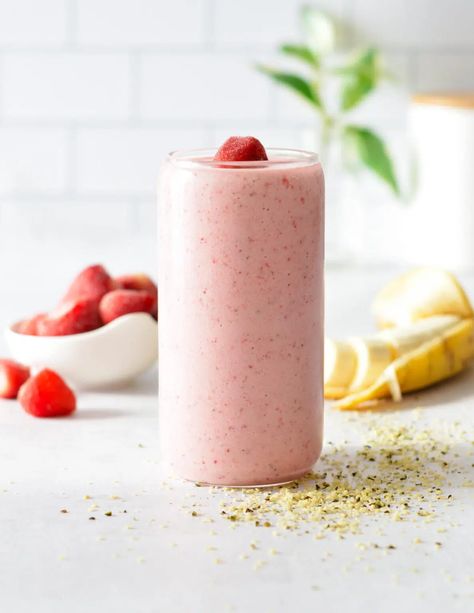 Strawberry Protein Hemp Seed Smoothie - Sip Sip Smoothie Hemp Protein Smoothie, Sunrise Sunset Smoothie, Sunset Smoothie, Hemp Smoothie, Hemp Seed Smoothie, Smoothie At Home, Strawberry Mango Smoothie, Tropical Smoothie Cafe, Chia Seed Smoothie