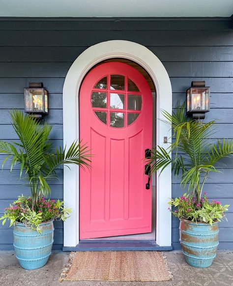 Bright Colored Front Doors, Fun Exterior Door Colors, Blue And Pink House Exterior, Pink Front Door Blue House, Colorful Doors On Houses, Unique Front Door Colors, Fun Front Door Colors, Bright Front Door Colors, Colorful Front Door Ideas