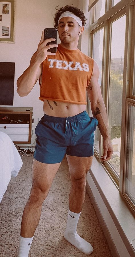 Muscular Man In Crop Top, 80s Crop Top Men, Man In Crop Top, Men In Crop Tops 80s, Crop Top Hombre, Workout Outfit Men, Male Crop Top Outfits, Men Crop Top Outfit, Guys In Crop Tops