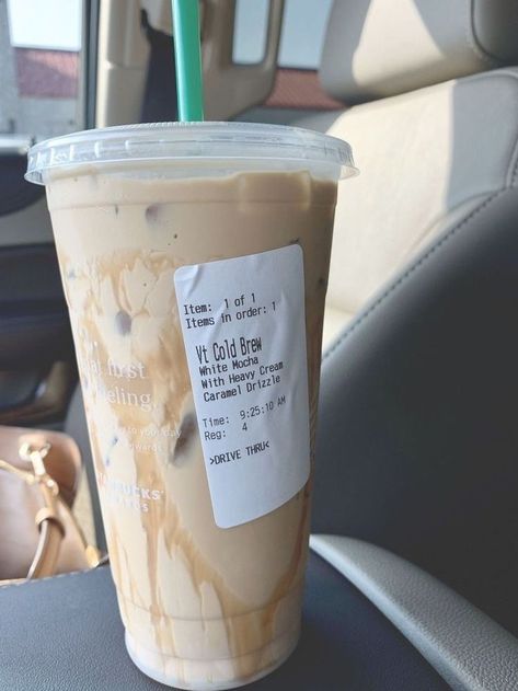 Starbies Drinks, Menu Starbucks, Resep Starbuck, Starbucks Ideas, Starbucks Hacks, Starbucks Secret Menu Recipes, Café Starbucks, Cold Starbucks Drinks, Starbucks Orders