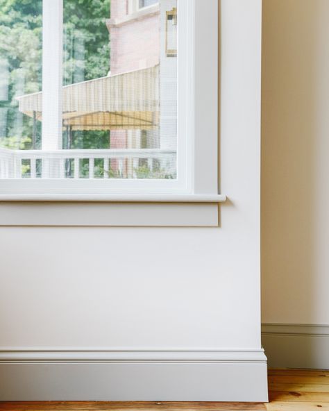 Window Trim Color Ideas Interior, White Walls Contrast Trim, Contrasting Trim Interior, Interior Window Trim, Trim Paint Color, Painted Trim, Trim Paint, Dark Trim, Baseboard Trim