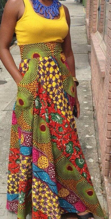 Wondering if this would work with strips of shwe shwe?! Patch Work Skirt, Nigeria Fashion, African Skirt, Ankara Skirts, Work Skirt, Ethno Style, Afrikaanse Mode, Relax Pants, Ankara Style