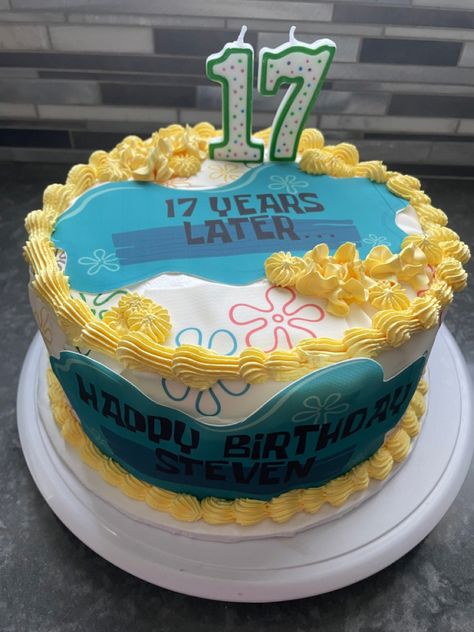 Fun birthday cake idea for teens 17 Year Birthday Cake, 17 Cake, Latest Birthday Cake, Bouquet Balloons, Birthday Cale, Sweet 16 Pictures, 17 Birthday Cake, Spongebob Cake, Teen Cakes