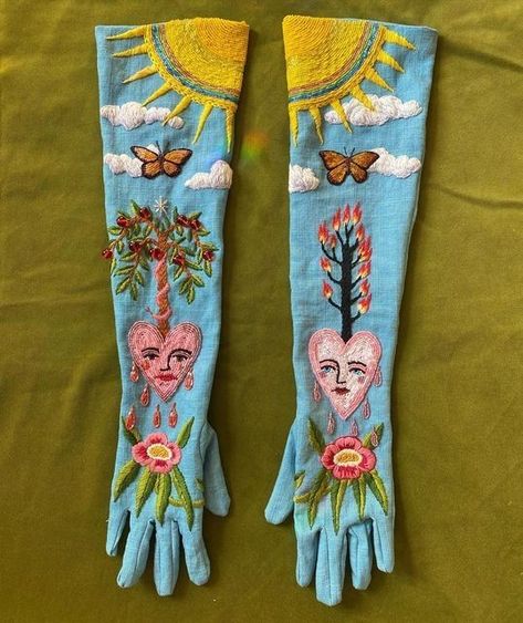 Mode Hippie, The Lovers, 자수 디자인, Mode Inspo, Embroidery Inspiration, Mode Vintage, Mode Inspiration, Fabric Art, Embroidery Art