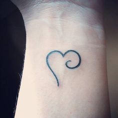 Heartbeat Tattoo, Cool Wrist Tattoos, Wrist Tattoos For Guys, Initial Tattoo, Small Wrist Tattoos, Heart Tattoo Designs, E Tattoo, Tattoo Script, Temporary Tattoo Designs