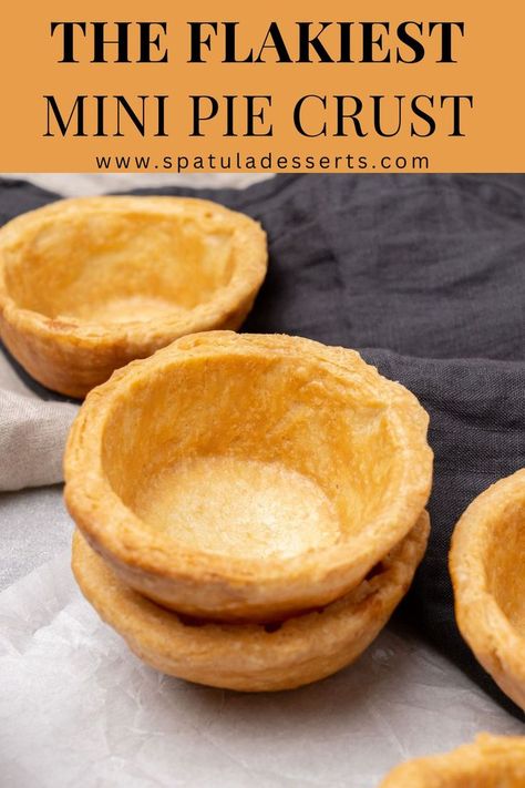 Most delicious mini pie crust Mini Pie Crust Recipe, Mini Pie Shells, Pie Crust Video, Quiche Crust Recipe, Sweet Pie Crust, Tart Crust Recipe, Mini Tart Recipes, Mini Pie Crust, Mini Pie Recipes