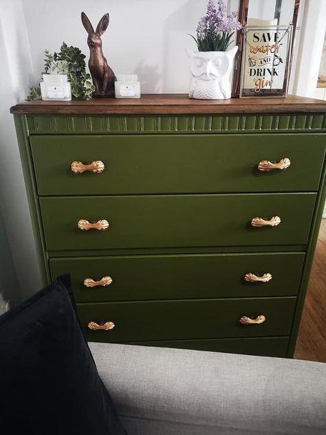 Dark Green Chest Of Drawers, Green Chest Of Drawers, Upcycled Chest Of Drawers, Refurbished Furniture, Drawer Chest, Old Furniture, Chest Of Drawers, Dark Green, Sweet Home