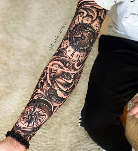 Compass, dollar rose and clock, men’s full sleeve by Vladimir Drozdov, a travelling artist. Nice Sleeve Tattoo For Men, Cool Sleeve Tattoos For Guys, Tattoos Arm Mann, Clock Tattoo Sleeve, Tattoo Sleeve Ideas, Money Tattoo, Men Tattoos Arm Sleeve, Cool Arm Tattoos, Cool Forearm Tattoos