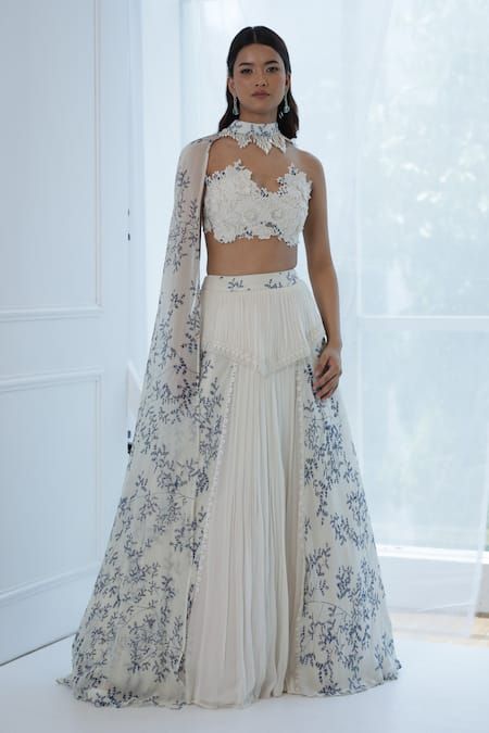 Buy Ivory Georgette Embroidery Lace Sweetheart Neck Crop Top And Skirt Set For Women by Amit Sachdeva Online at Aza Fashions. Tops Outfit Ideas, Panelled Skirt, Baju Kahwin, Tops Outfit, Crop Top And Skirt Set, Reception Outfit, Indian Outfits Lehenga, Lehenga Designs Simple, Stylish Crop Top