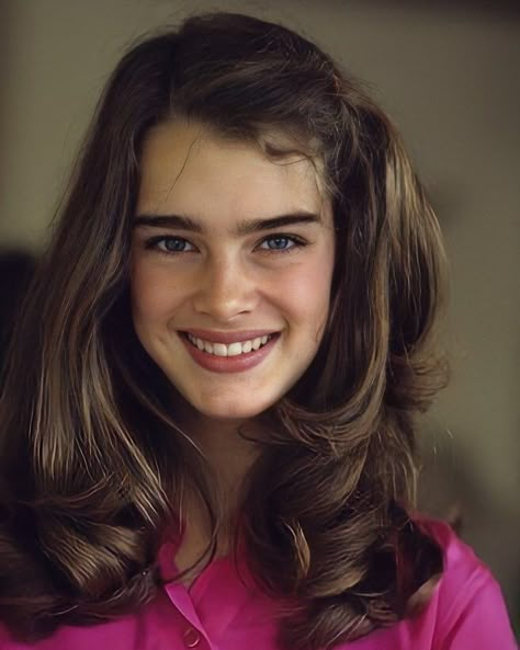 Brooke Shields Young, روتين العناية بالبشرة, Brooke Shields, Hannah Montana, Beauty Icons, Pretty Face, Rolling Stones, Olympia, Nars