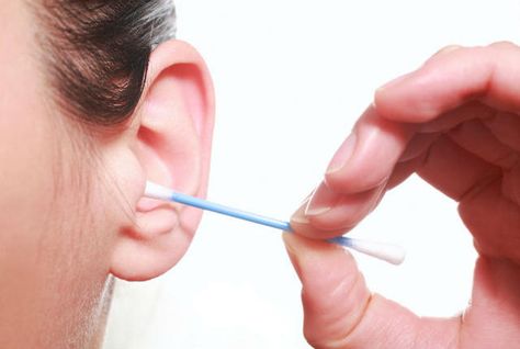 Experts agree: Stop sticking things in your ears. Water In Ear, Impacted Ear Wax, Ear Wax Candle, Ear Wax Buildup, Dry Skin Routine, Cleaning Your Ears, Dry Skin Remedies, Ear Wax Removal, Ear Cleaning