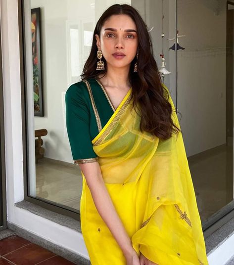 Aditi Rao Hydari, Aditi Rao, Haldi Outfit, Saree Wearing Styles, Mehendi Outfits, Simple Saree Designs, New Saree Blouse Designs, Fashionable Saree Blouse Designs, Fancy Sarees Party Wear