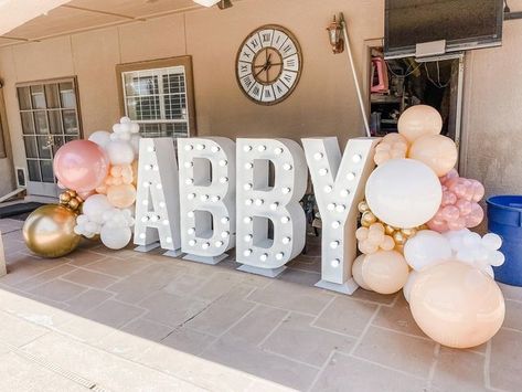 Marquee Balloons, Party Letters Decor, Birthday Marquee Ideas, Marquee With Balloons, Marquee Letters And Balloons, Balloon Name Decorations, Marquee Letters Balloons, Balloon Marquee, Grad Marquee Letters