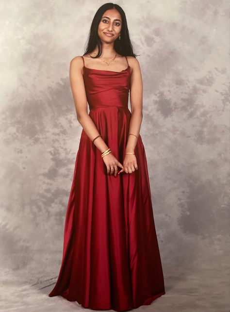 Red Grade 8 Grad Dresses Long, Cherry Red Prom Dress, Red Grad Dress, Red Ball Dress, Poofy Prom Dresses, School Formal Dresses, Ireland Dress, Grad Dresses Long, Modest Dresses Fashion