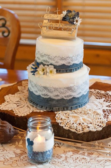 Denim And Lace Wedding, Denim And Lace Party Ideas, Denim Wedding Theme, Denim Wedding Ideas, Denim Cake, Blue Jean Wedding, Wedding Cakes Rustic, Jean Wedding, Lace Wedding Decorations