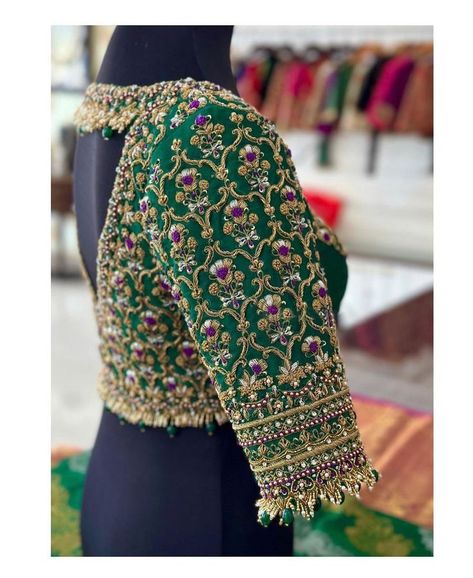 Gold Blouse Designs, Green Blouse Designs, Netted Blouse Designs, Bridal Blouses, Latest Bridal Blouse Designs, New Saree Blouse Designs, Traditional Blouse Designs, Latest Model Blouse Designs, Cutwork Blouse Designs