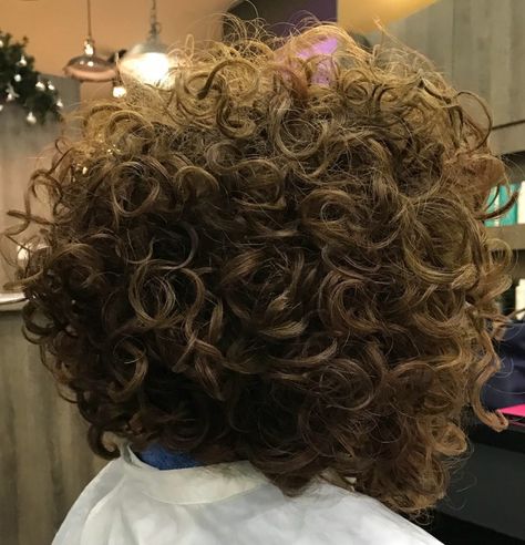 Permed Bob with Tight Curls Medium Permed Hair, Permed Bob Hairstyles, Waves Perm, Permed Hair Medium Length, Perms For Medium Hair, Tight Curl Perm, Hairstyle By Face Shape, Bad Perm, Curls On Short Hair