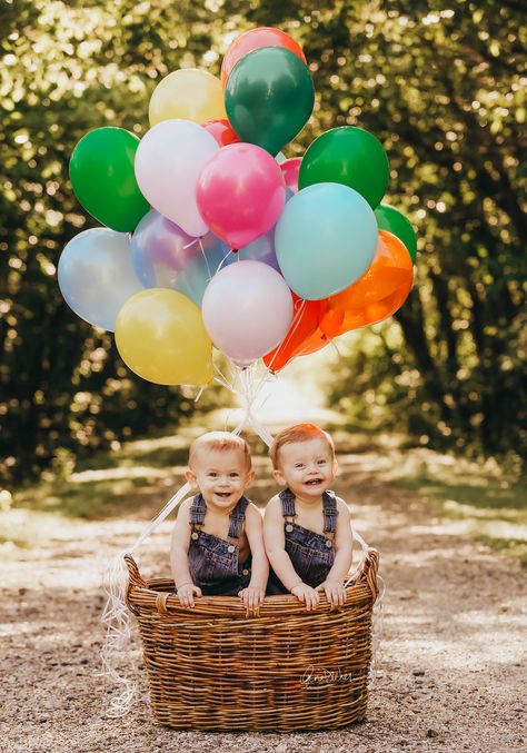 twin birthday photo shoot, twin birthday session, twin birthday picture ideas, boy twin photos, first birthday, one year old twin session, one year old photo shoot, first birthday pictures, balloon photos, balloon birthday, baby photos, baby pictures 1st Birthday Twin Photo Shoot Ideas, One Year Old Twin Photoshoot, 1st Birthday Photoshoot For Twins, Twin First Birthday Pictures, 1st Birthday Photoshoot Twins, 2 Year Twins Photo Shoot, First Birthday Photo Shoot Ideas Twins, One Year Old Twins Photo Shoot, Twin 1 Year Photoshoot