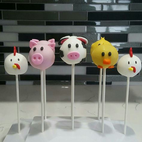 Cake Pop Farm Animals, Farm Cake Pops Animals, Barnyard Cake Ideas, Farm Animals Cake Pops, Farm Theme Cake Pops, Cake Pop Animals, Farm Cake Pops, Farm Animal Cake Pops, Barnyard Animals Birthday Party