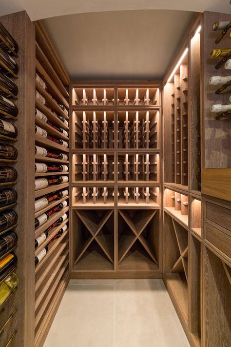 Wine cellar ideas Simple Wine Cellar, Room Desine, Cantina Vini, Wine Cellar Lighting, Wine Seller, Cellar Ideas, Old Victorian Homes, Wine Cave, Home Wine Cellars