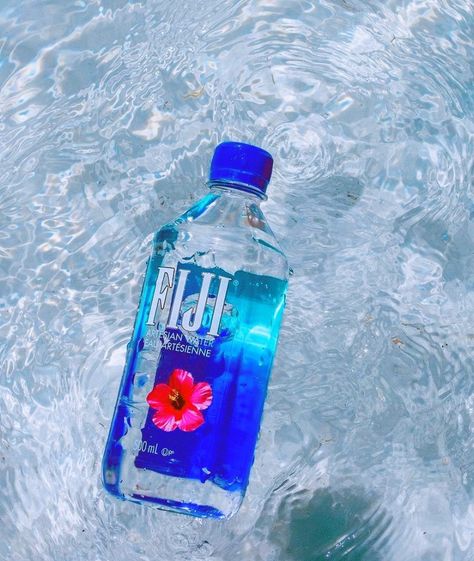 Bottle Aesthetic, Drink Your Water, Bottled Water, Fiji Water, Blue Bottle, March 19, Water