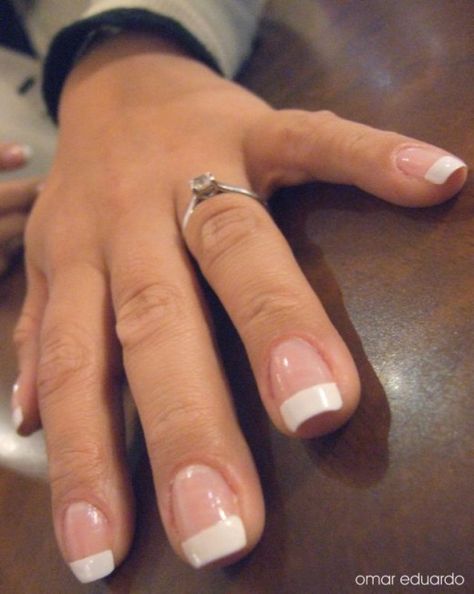 The French Manicure is a classic and will never go out of style. In this article I’ll show you how to apply this look at home using CND Shellac or gel nail polish, for a perfect, long-lasting look. French Manicure Diy, Gel Manicure Designs, Nail Options, Gel Manicure Colors, Shellac Nail Polish, Cnd Shellac Nails, Nail Hacks, Gel Nails French, Gel French Manicure