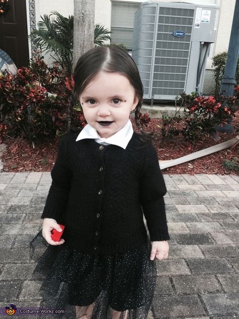 Racheal: My 2 year old daughter Arabella About a month ago a family member told us that she looks just like Wednesday Adams from the Adams Family movie I just purchased... Adams Family Halloween, Wednesday Addams Costume, Toddler Girl Halloween, Girl Halloween Costumes, Halloween Costume Contest, Toddler Halloween Costumes, Toddler Costumes