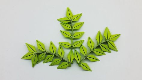 DIY Paper Leaves Making Tutorial (Origami Leaf) | Bored Panda Origami Panda, Origami Leaf, Origami Leaves, Paper Leaf, Tutorial Origami, Paper Craft Tutorials, Leaf Template, Diy Roses, Paper Leaves