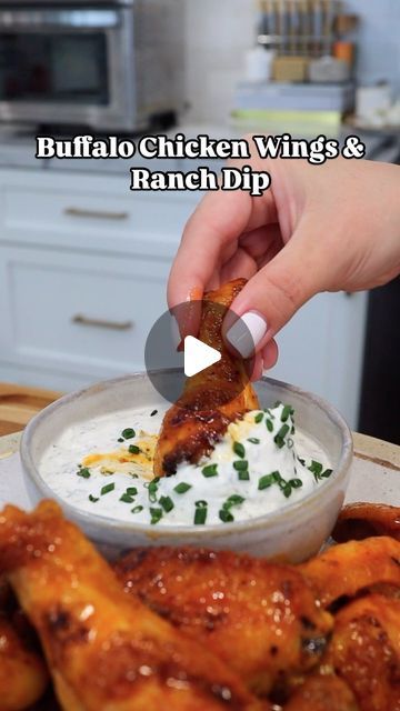 Homemade Ranch Dip, Ranch Dipping Sauce, Buffalo Chicken Wings, Squeezed Lemon, Homemade Ranch, Ranch Dip, Wing Sauce, Chicken Wing, Conventional Oven