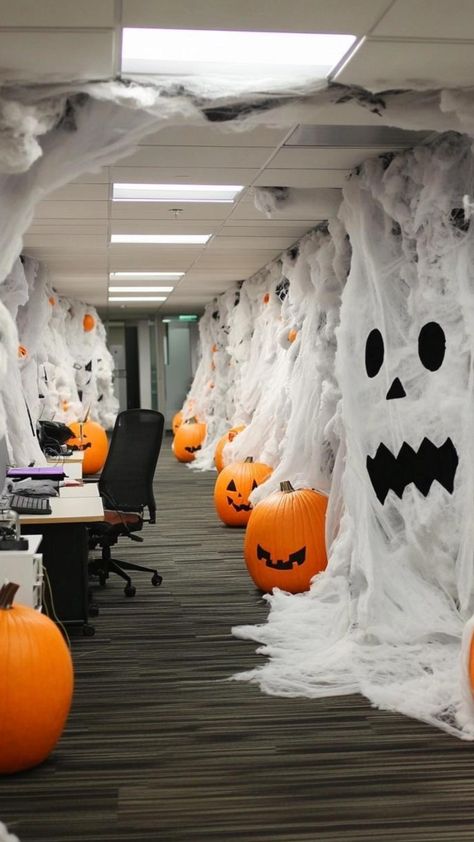 Halloween Office Decorating Ideas, Office Halloween Ideas, Halloween Office Decorations Cubicles, Halloween Cubicle Decor, Halloween Office Decorations, Halloween Cubicle, Graveyard Scene, Office Halloween Decorations, Bubbling Cauldron