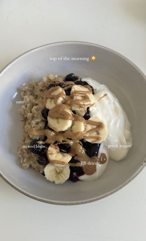 75 Hard Meals, Clean Breakfast Recipes, Porridge Aesthetic, Breakfast Clean Eating, Breakfast Recipe Ideas, Porridge Bowl, Aesthetic Princess, Nourishing Meals, Clean Breakfast