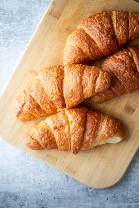 Costco Croissants, Lactose Free Desserts, Flaky Croissants, Croissant Breakfast Sandwich, Breakfast Bakes, Croissant French Toast, Banana Split Dessert, Rice Cake Recipes, Easy No Bake Cheesecake