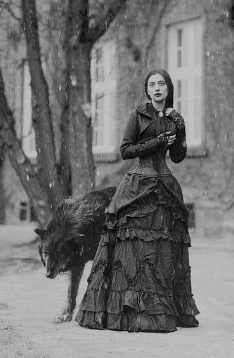 Gothic Type, Wolves And Women, Goth Shoes, Gothic Shoes, Witch Craft, Victorian Goth, Big Bad Wolf, Victorian Lady, Jolie Photo