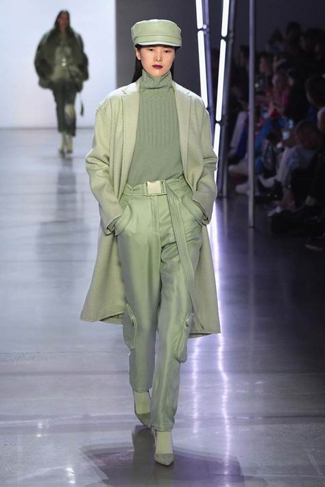 Green Fashion Editorial, One Color Outfit, Mint Green Outfits, Cardigan Verde, Mint Outfit, Pistachio Color, Mint Fashion, Millennial Pink, Monochrome Outfit