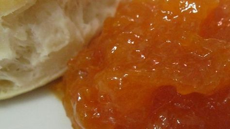 Dried apricots with a hint of vanilla can be re-hydrated and made into jam any time of the year. Change sugar for a xilitol for a low carb or sugar free version Dried Apricot Jam Recipe, Apricot Jam Recipes, Dried Apricot, Apricot Recipes, Jam And Jelly, How To Make Jam, Apricot Jam, Dried Apricots, Jams & Jellies