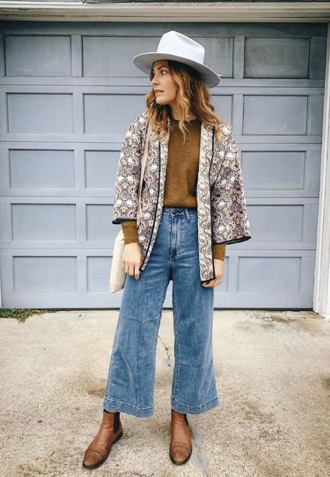 Fall Professor Outfits, Southwest Chic Outfit, Boho Outfits 40s, Boho Smart Casual, Business Boho Chic Work Outfits, Boho Outfits 2023, Milenial Mom Outfit, Boho Blazer Outfit, 70s Inspired Fashion Women