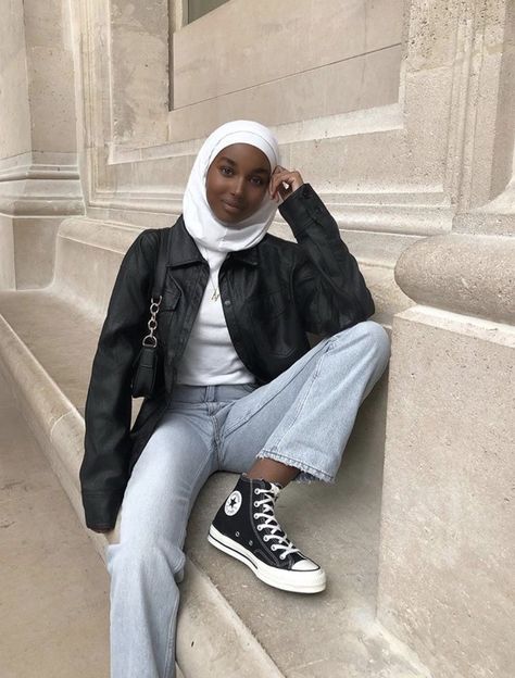 Streetwear fashion leather 1000 Estilo hijab, Muslimah fashion Hijabi Streetwear, Hijab Streetwear, White Hijab, Street Hijab, Estilo Hijab, Stile Hijab, Street Hijab Fashion, Modern Hijab Fashion, Mode Turban