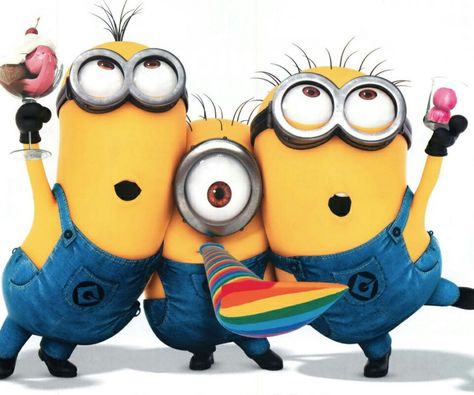 Minions 3 Minions Banana Song, Banana Song, Minion Humour, Despicable Me 2 Minions, Despicable Me Party, Minion Characters, Funny Minion Pictures, Minion Banana, Minion Pictures