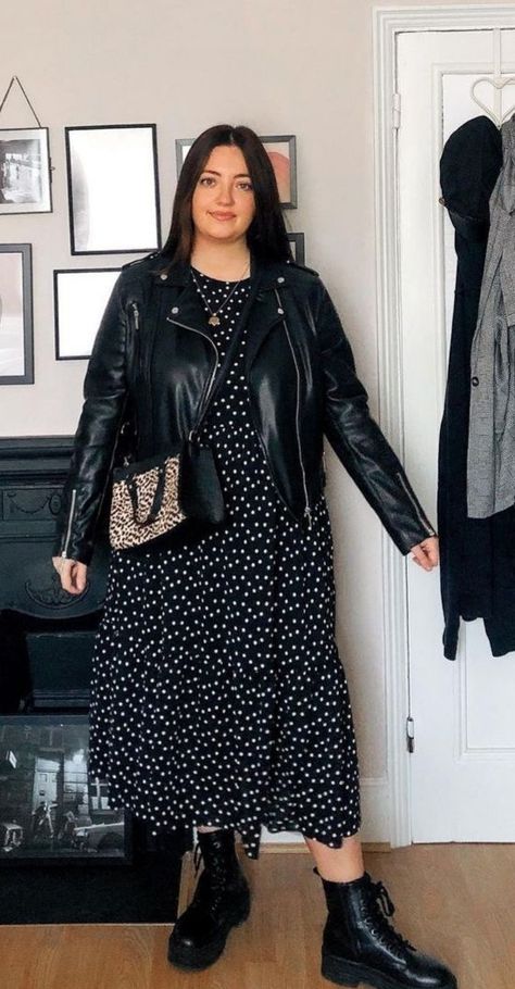 Office Outfits Women Plus Size Winter, Mid Size Fashion Autumn, Plus Size Biker Jacket Outfit, Moda Curvy 2022, Plus Size Millenial Fashion, Mid Size Fall Fashion 2023, Fall Alternative Outfits Midsize, Plus Size Leather Outfit, Fall Plus Outfits