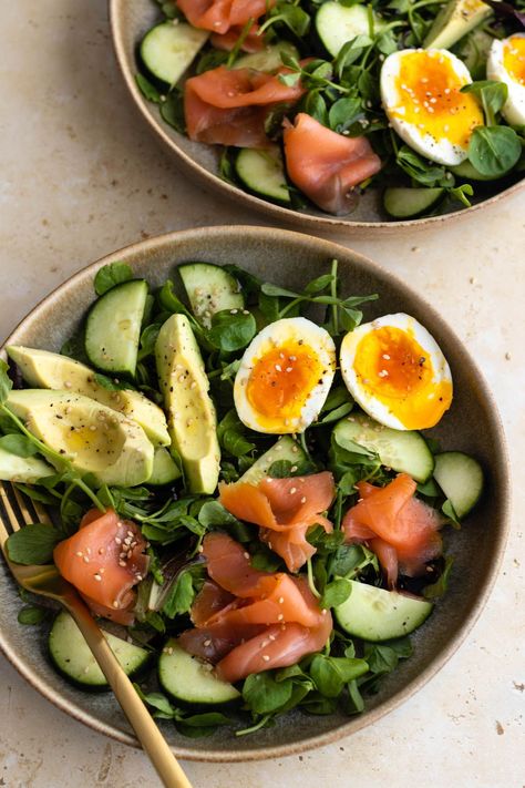 Smoked Salmon Salad Recipes, Smoked Salmon Salad, Salmon Salad Recipes, Smoked Salmon Recipes, Healthy Food Dishes, Dinner Recipes Easy Quick, Salmon Salad, Healthy Lifestyle Food, Healthy Salad Recipes