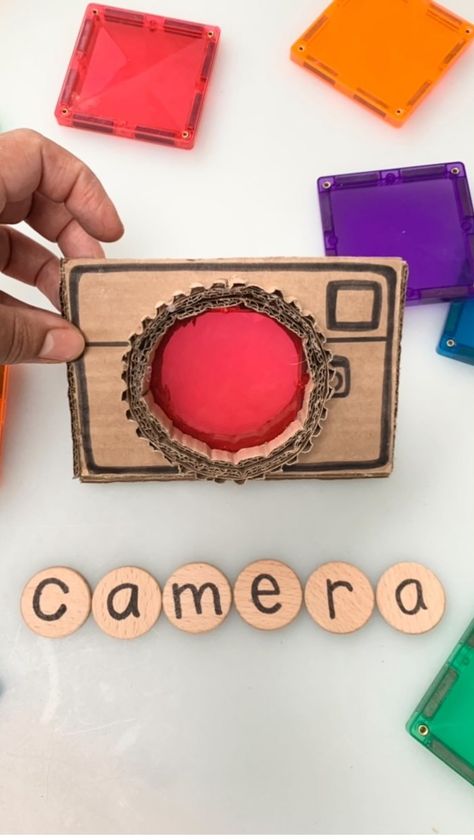 creative_mama_che on Instagram: Connetix Camera 📸 I did not anticipate how much my babies would enjoy playing with this cardboard camera. I totally should have made two!… Creative Curriculum Camera Study, Cardboard Camera Diy, Colors Activities, Arts And Crafts For Kids Toddlers, Cardboard Camera, Cc Camera, Toddler Parties, Diy Camera, Camera Art