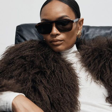 The Round Up: Mongolian Fur The Round Up, City Breaks Europe, Mongolian Fur, Mob Wife, Mob Wives, Denim Trends, Knitting Accessories, Body Hair, Round Up