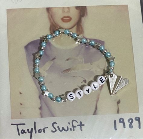 Out Of The Woods Bracelet Taylor Swift, Cornelia Street Taylor Swift Bracelet, Willow Friendship Bracelet Taylor Swift, Unhinged Friendship Bracelets Taylor Swift, 1989 Taylor Swift Bracelet Ideas, 1989 Friendship Bracelet Ideas, Out Of The Woods Taylor Swift, 1989 Taylor Swift Bracelet, Unhinged Taylor Swift Bracelets