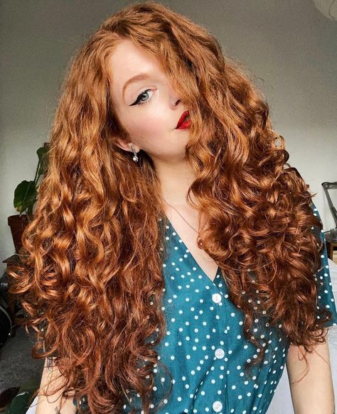 Bouncy Hairstyles, Updos Elegant, Pretty Red Hair, Party Hairstyle, Waves Haircut, Natural Red Hair, Red Hair Inspo, Red Curly Hair, Beautiful Red Hair