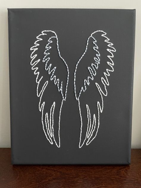 Angel wings embroidered on painted canvas Embroidery Angel Wings, Angel Wing Paintings On Canvas, Embroidered Angel Wings, Angel Wing Outline, Angel Wings Embroidery, Wings Embroidery, Slow Sewing, Punk Fashion Diy, Diy Angel Wings