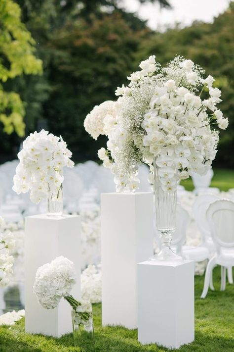 Reflecting Love at this White Blooming Wedding with Mirrored Aisle and Floral Arch ~ WedLuxe Media Floral Wedding Ceremony Arch, Flower Pedestals Wedding, Gypsophila Arch, White Floral Arch Wedding, All White Wedding Ceremony, Modern Wedding Arch, Mirror Aisle, Outdoor White Wedding, Mirrored Aisle