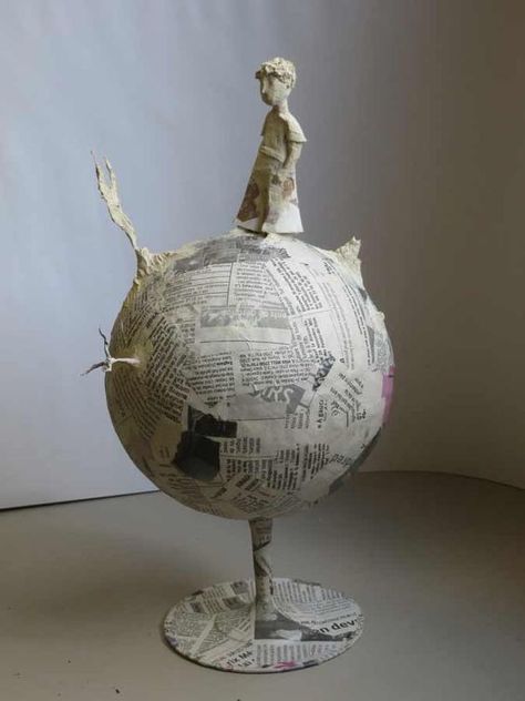 Paper Art Sculpture, Paper Mache Clay, Paper Mache Sculpture, Paper Mache Art, Paper Mache Crafts, The Little Prince, Paper Clay, Paper Sculpture, Diy Furniture Plans Wood Projects