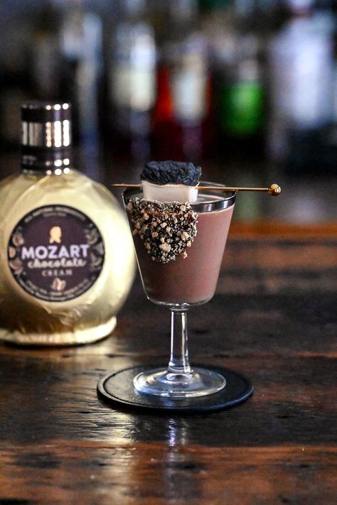 Chocolate Cream Liqueur Recipe, Mozart Chocolate Cream Recipes, Mozart Chocolate Liqueur Cocktail, Cream Liqueur Cocktails, Mozart Liqueur, Chocolate Liquor Drinks, Chocolate Liqueur Cocktail, Spiked Desserts, Chocolate Alcoholic Drinks