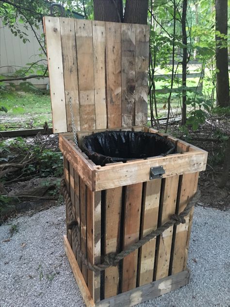 Pallet Trash Can Holder Outdoor, Pallet Garbage Can Storage, Wood Garbage Can Holder, Pallet Trash Can Holder, Pallet Can Holder, Wooden Garbage Can Holder, Wood Trash Can Holder, Pallet Wood Bin Storage, Wooden Trash Can Holder